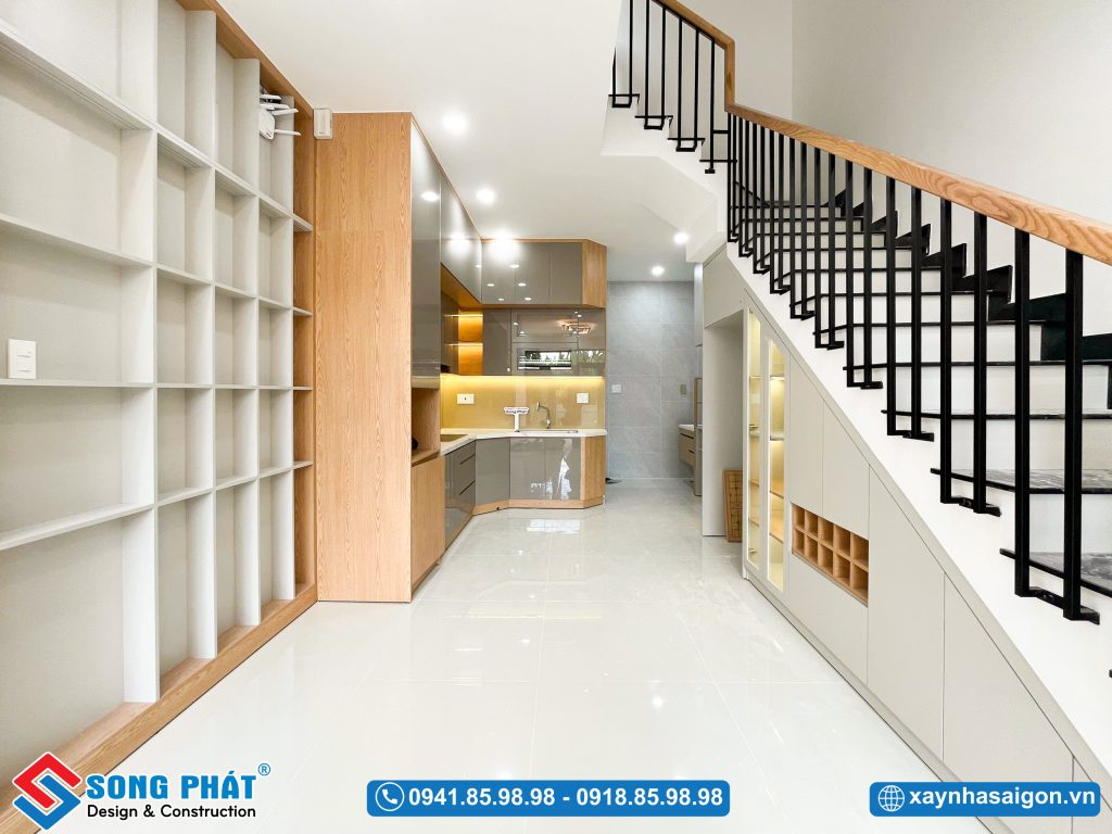 Tủ bếp chữ L tiện nghi cho sinh hoạt của gia đình