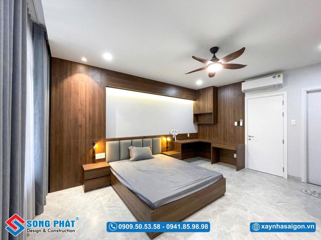 Phòng ngủ sau lầu 2 tương tự phòng ngủ master