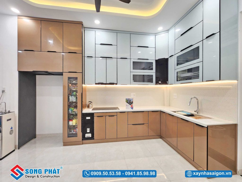 Tủ bếp kịch trần tạo nếp sống tiện nghi cho hoạt động nấu nướng
