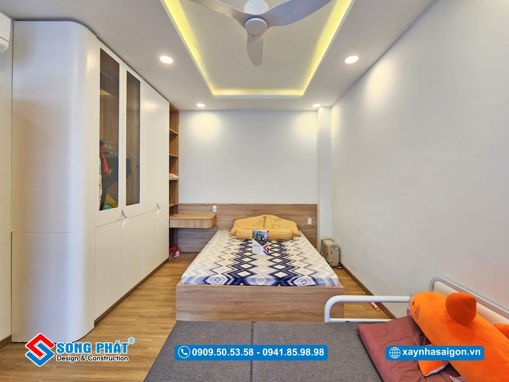 Tủ quần áo kịch trần bo góc tinh tế
