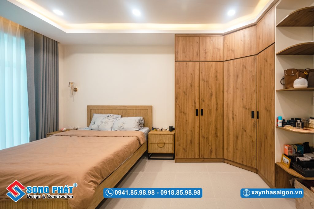 Phòng ngủ với thiết kế đơn giản 