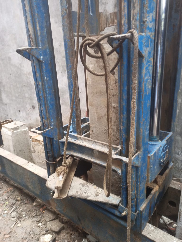 29/07/2023 Thi công ép cọc thử