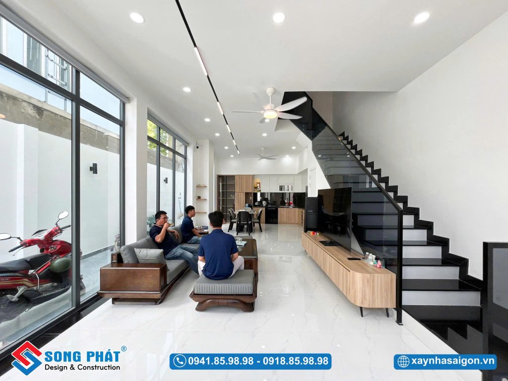 Phòng khách ánh sáng tự nhiên được tận dụng trong không gian phòng khách.