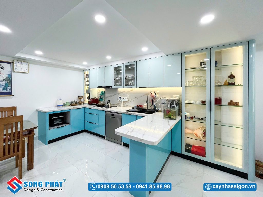 Thiết kế phòng bếp hiện đại tone màu xanh pastel