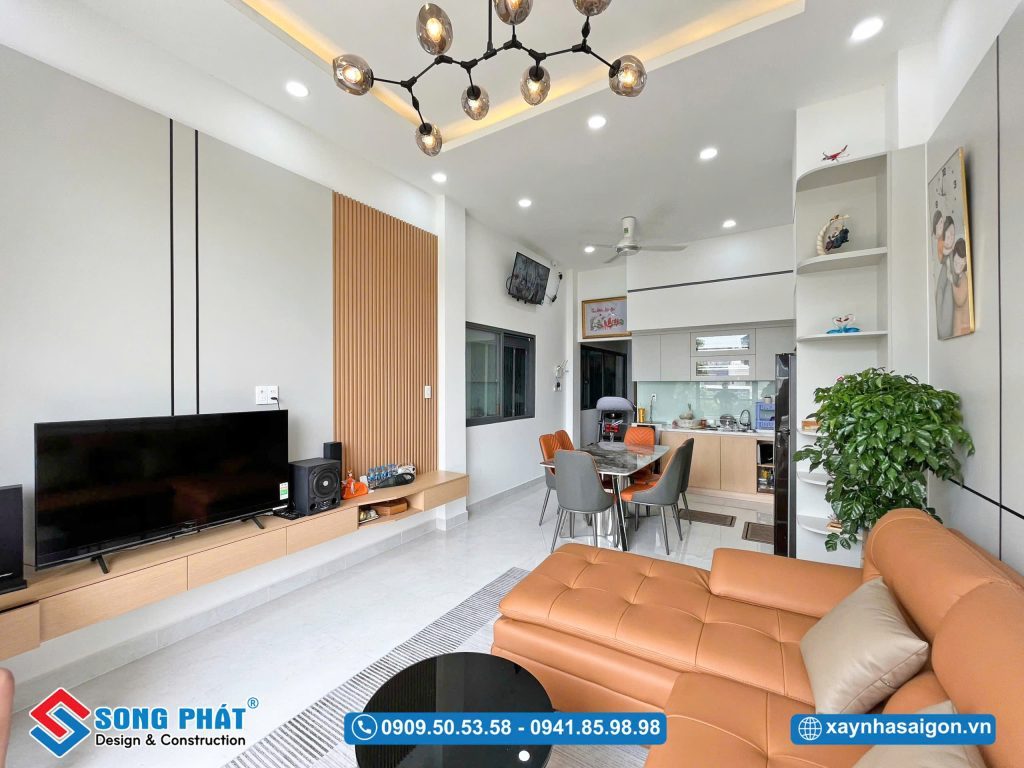 Gian bếp kết hợp phòng khách tăng tính kết nối cho các thành viên trong gia đình