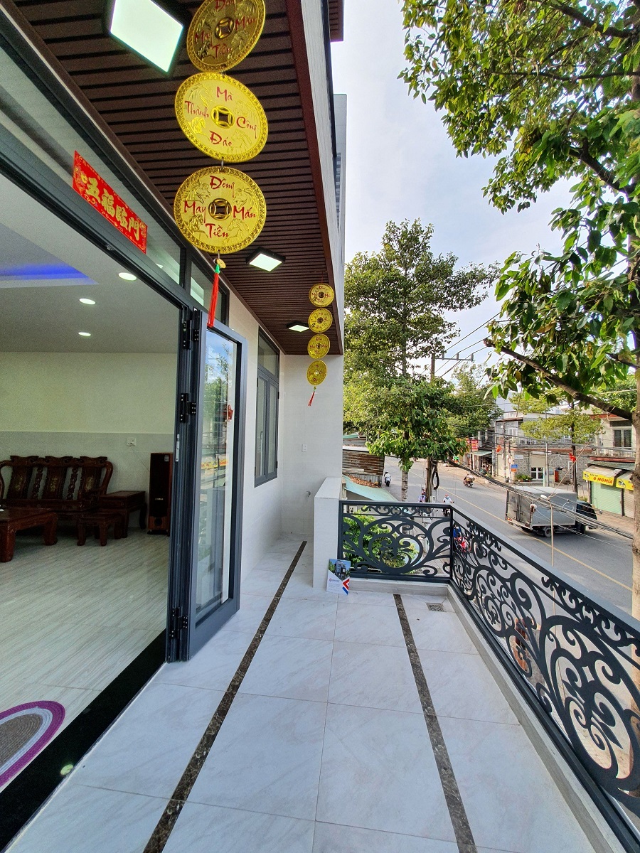 khong-gian-ban-cong-lau-1-mat-me Không gian ban công mát mẻ, thoáng đãng