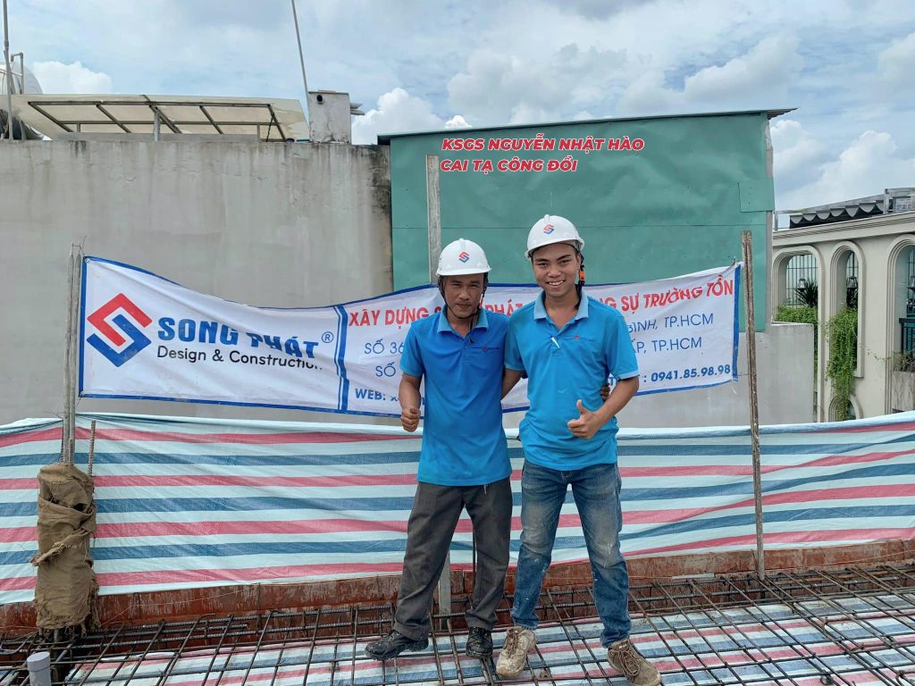 07/10/2023 KSGS Nguyễn Nhật Hào, Cai Tạ Công Đồi có mặt kiểm tra và giám sát đổ bê tông