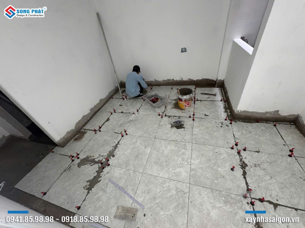 18/01 Lát gạch lầu 1 – 2