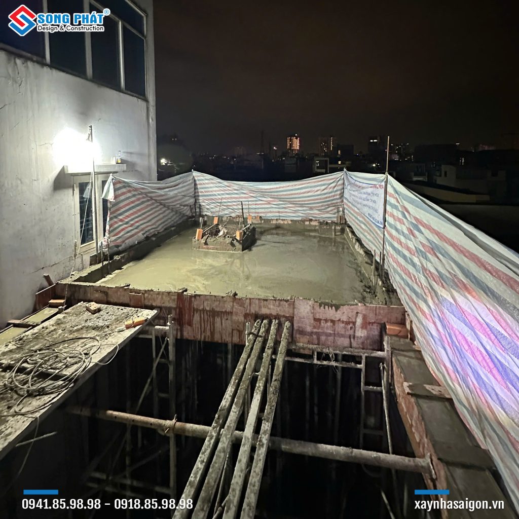 09/12 Cất nóc sàn mái