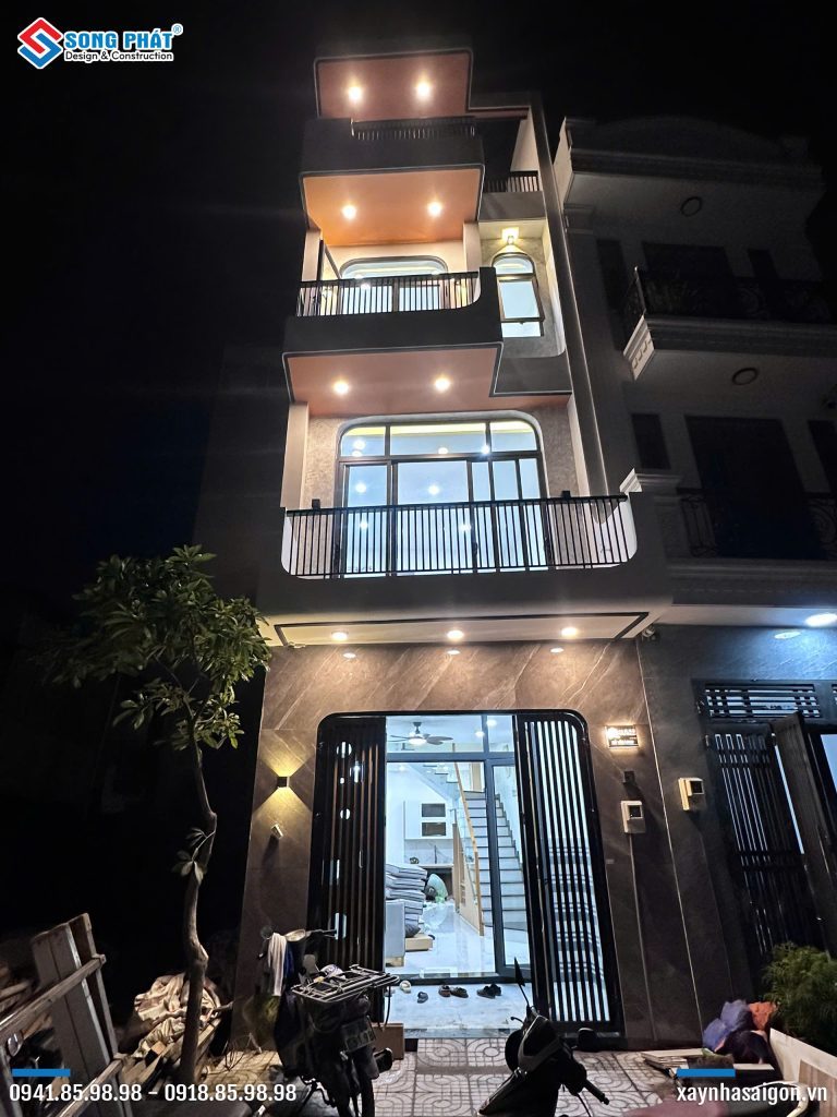 Mặt tiền nhà hoàn thiện chờ bàn giao