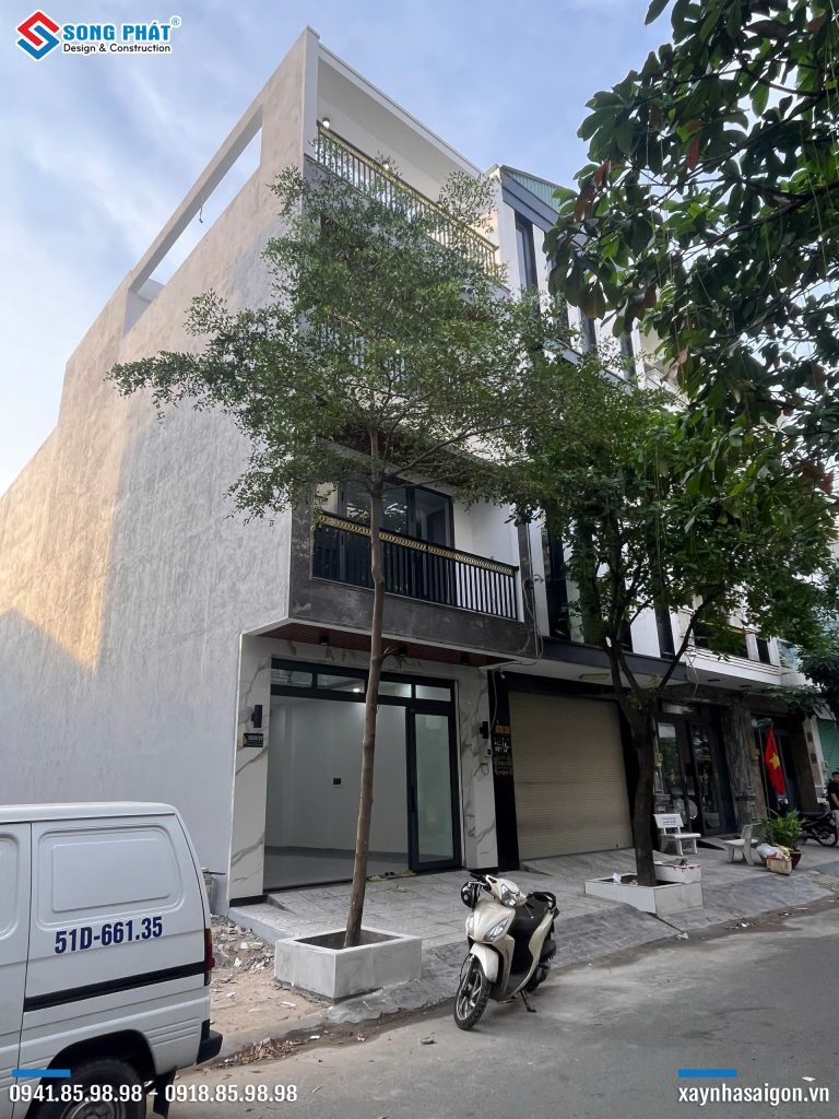 Mặt tiền nhà hoàn thiện chờ bàn giao