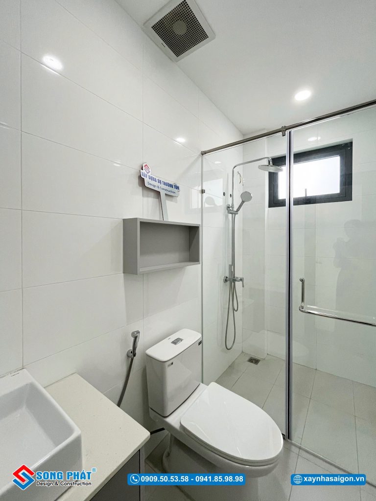 WC có phân chia khu tắm và khu vệ sinh hợp lý