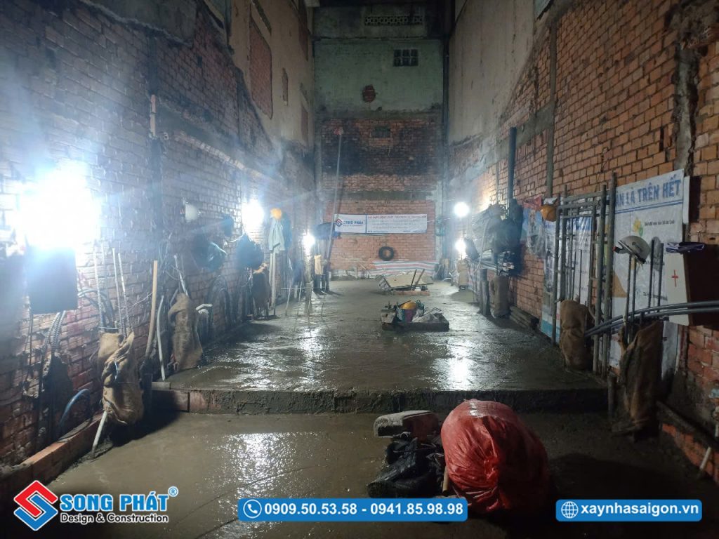 10/04 Hoàn thiện đổ bê tông móng – sàn trệt