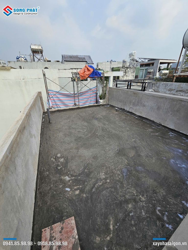 15/12 Chống thấm sàn mái