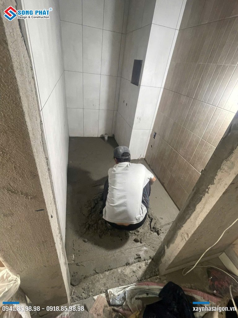 11/01/2026 Cán nền nhà vệ sinh