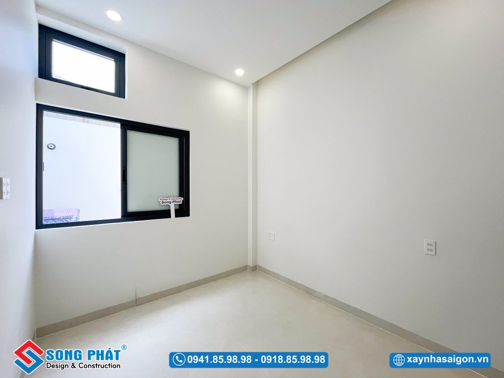 Không gian kho chứa đồ phía sau tầng trệt