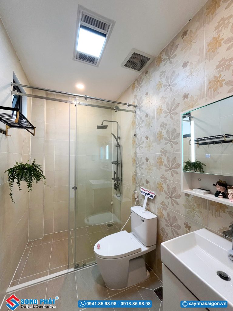 Wc riêng cho bé đầy đủ các vật dụng tiện nghi