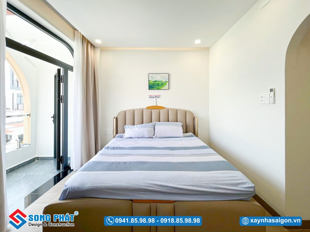 Giường ngủ lớn mang lại cảm giác thoải mái cho sinh hoạt