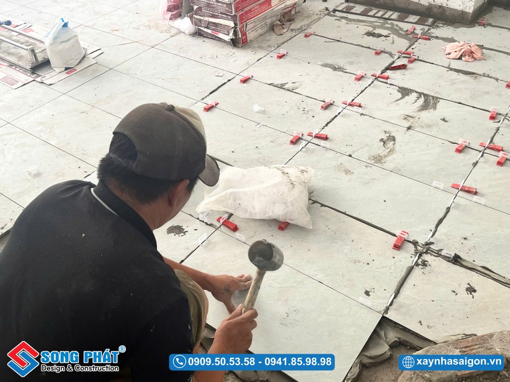 27/2 Ốp gạch sàn trệt