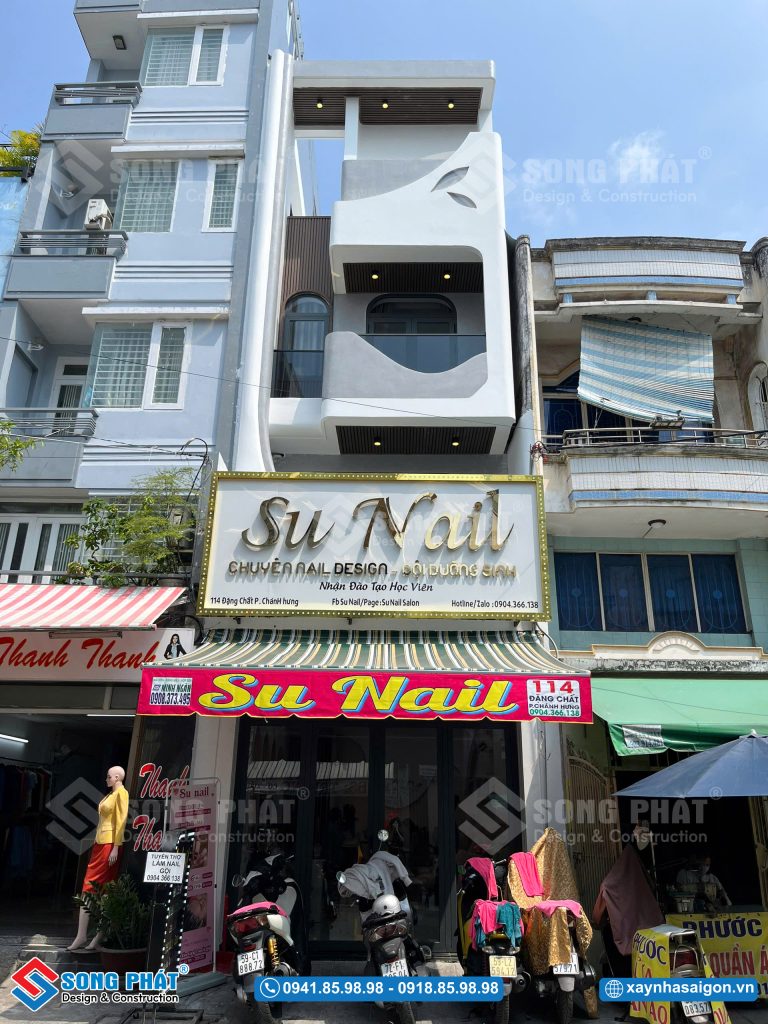 Mặt tiền hiện đại, bố cục gọn gàng, đường nét rõ ràng, phù hợp tích hợp kinh doanh.