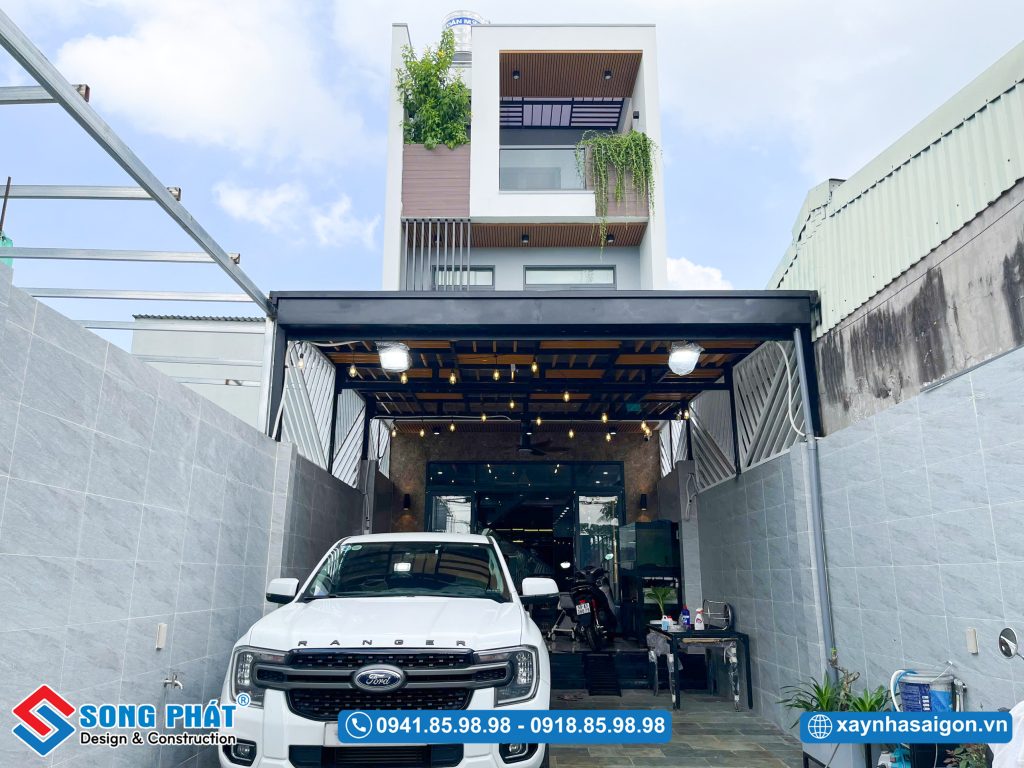 Mặt tiền trước với thoáng đãng nhờ diện tích sân trước rộng rãi