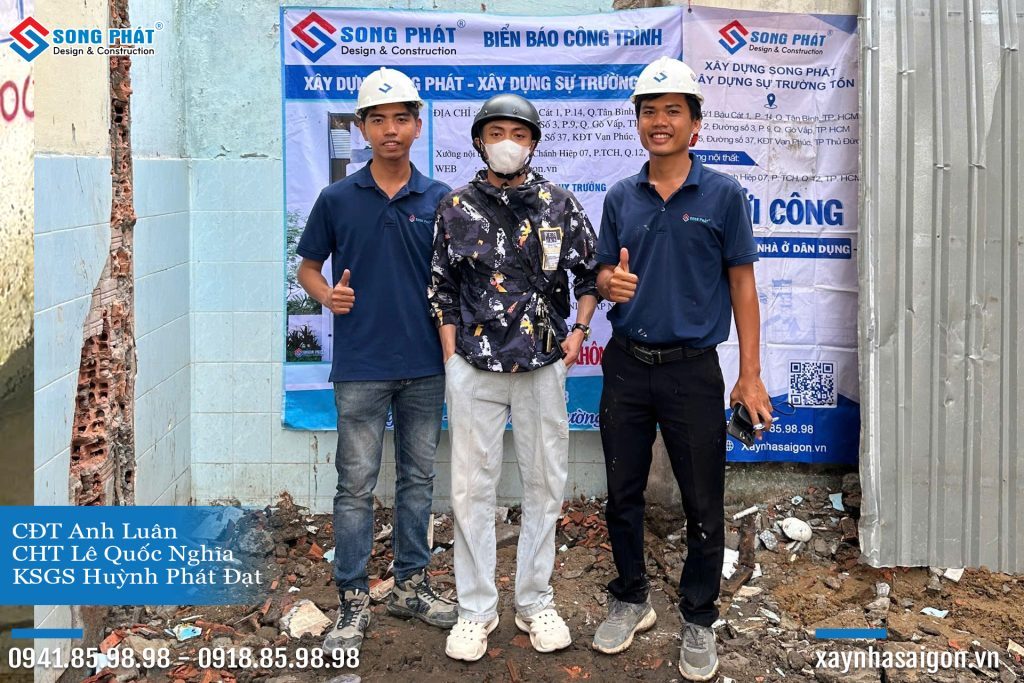 CĐT Anh Luân và đội ngũ Song Phát trong buổi khởi công công trình