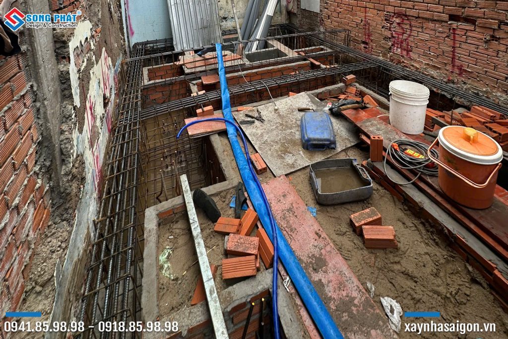 26/10 Triển khai đi thép giằng móng