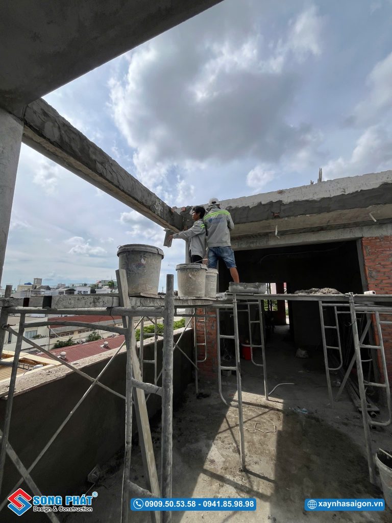 24/06 Tô tường sân thượng trước