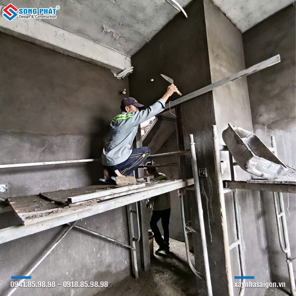 30/07 Tô tường trong nhà lầu 1