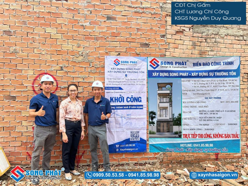 Chủ đầu tư chị Gấm cùng đội ngũ Song Phát trong buổi khởi công công trình 