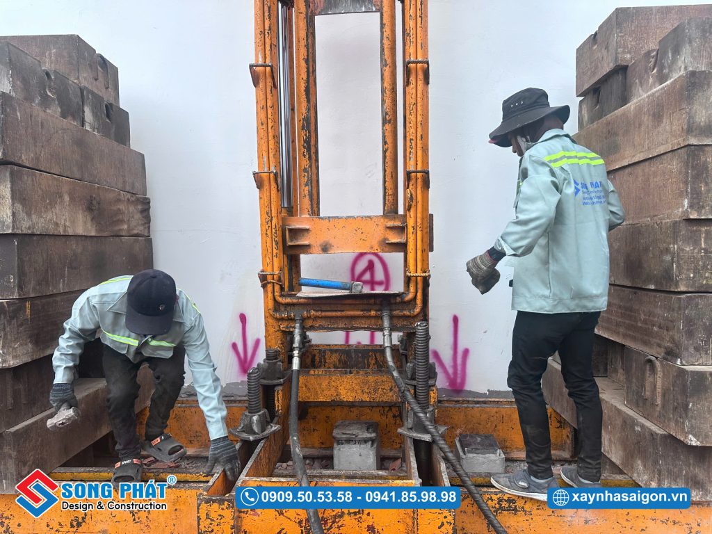 12/04 Thi công ép cọc tải cho toàn bộ công trình