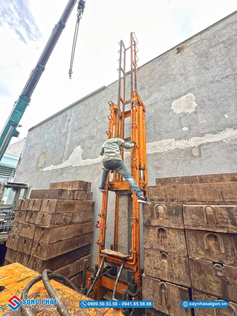 28/05 Thi công ép cọc tải cho toàn bộ công trình