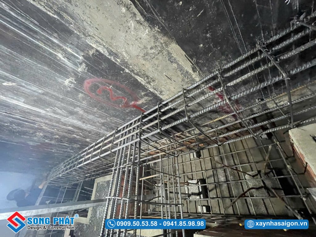 13/06 Gia công lắp đặt thép giằng móng 