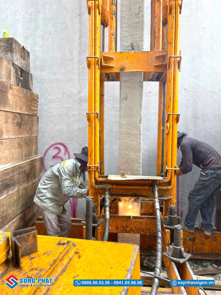 18/03 Thi công ép cọc tải 