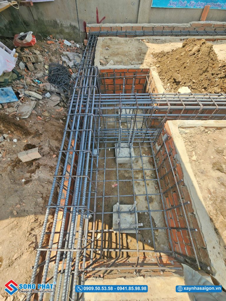 26/03 Hoàn thiện đi thép móng, giằng móng 