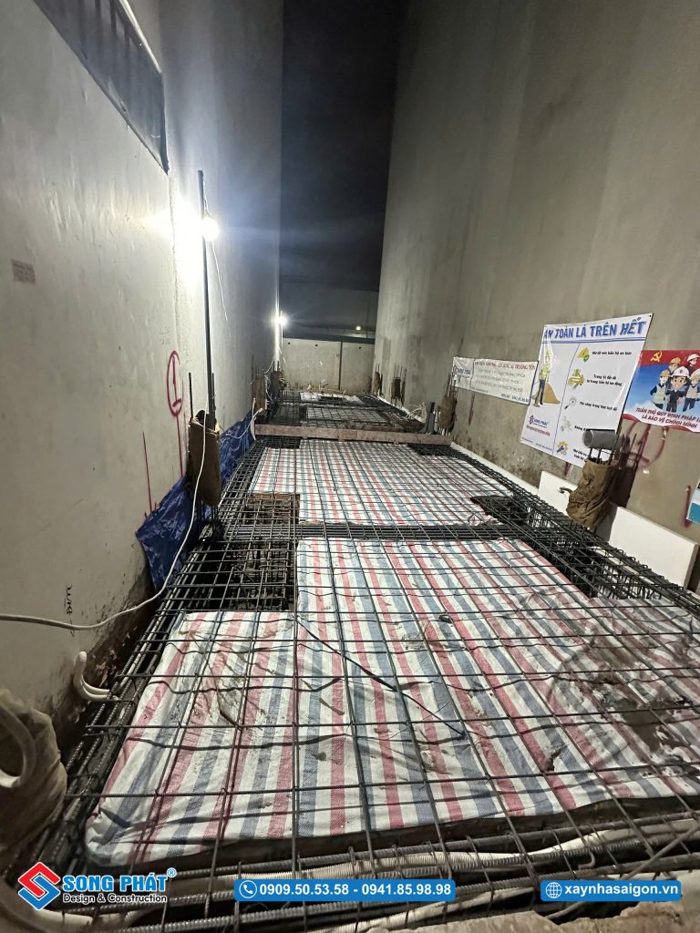 30/03 Hoàn thiện đi thép móng - sàn trệt