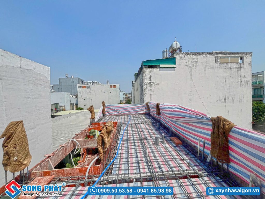 14/03 Đi thép sàn lầu 2 
