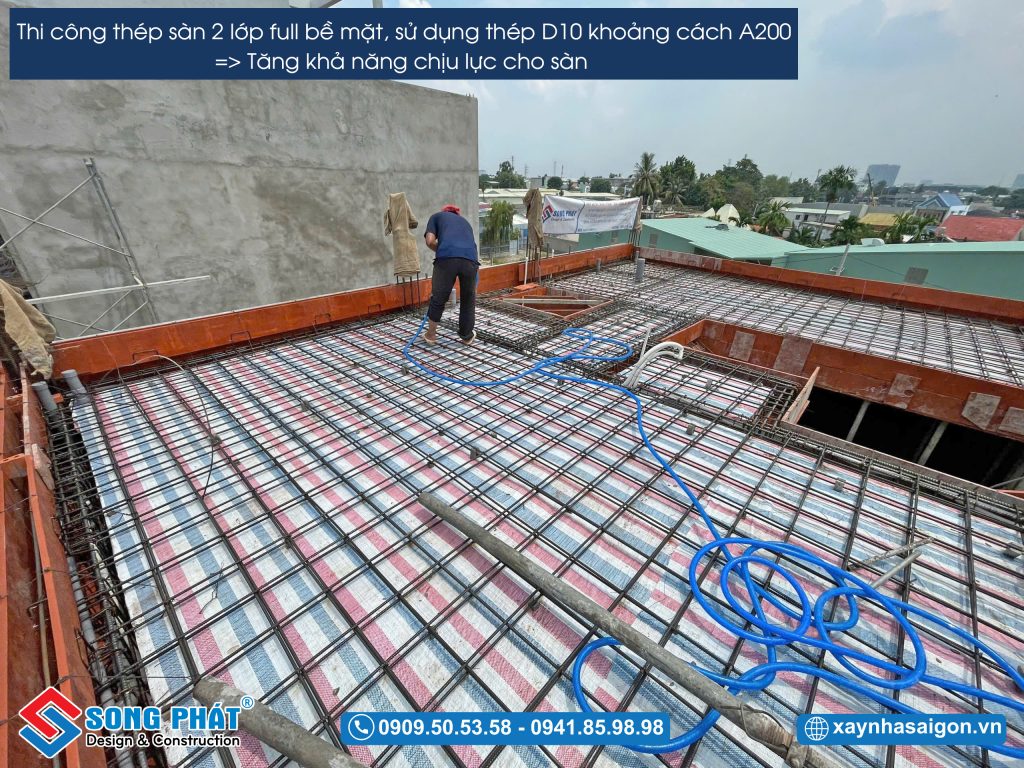 18/06 Hoàn thiện đi thép sàn sân thượng 