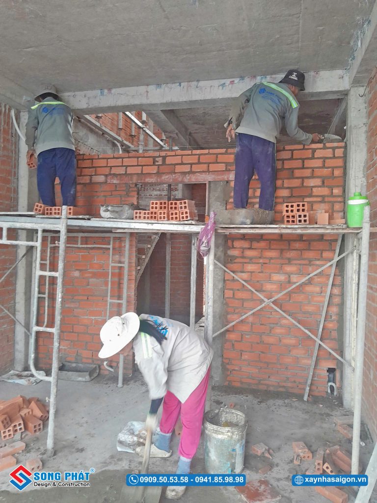 21/05 Xây tường bao tầng trệt 