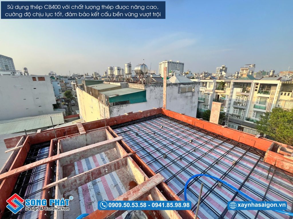 30/03 Hoàn thiện đi thép sàn mái 