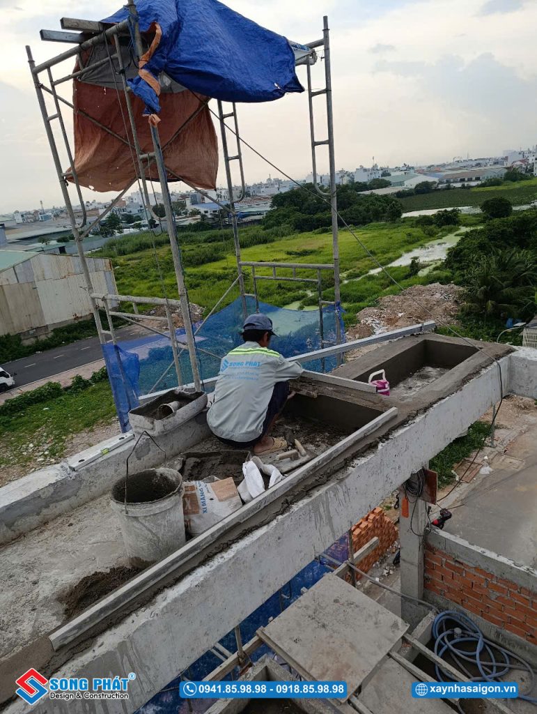 15/07 Tô tường gờ mái 
