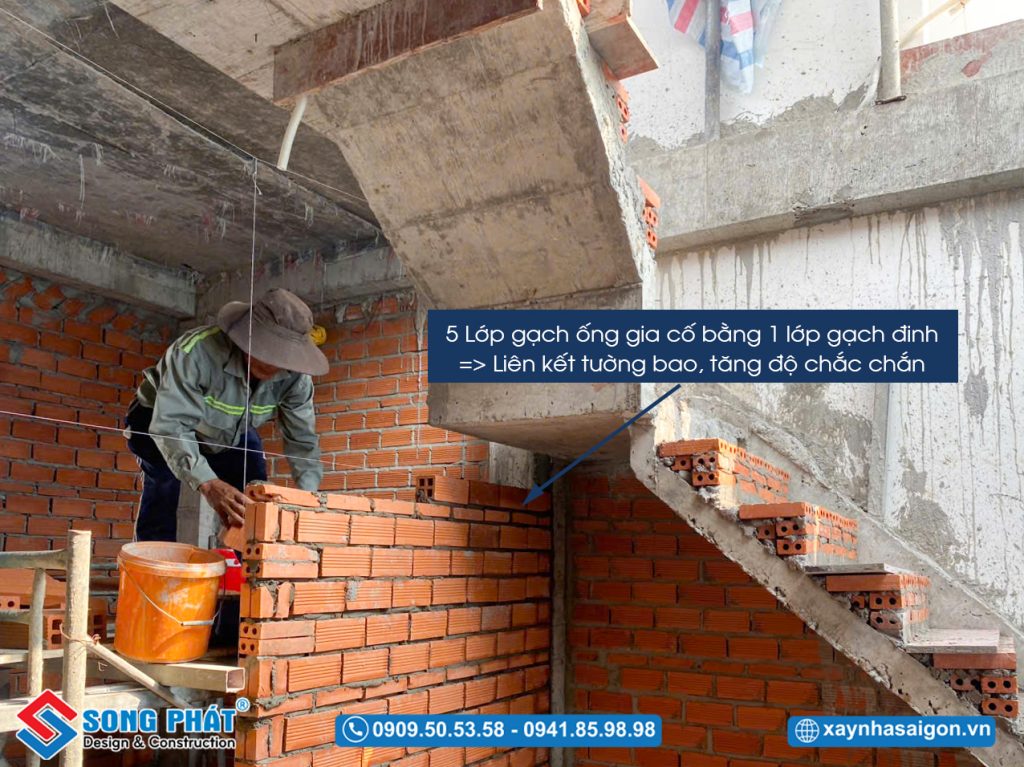 21/05 Xây tường ngăn lầu 2