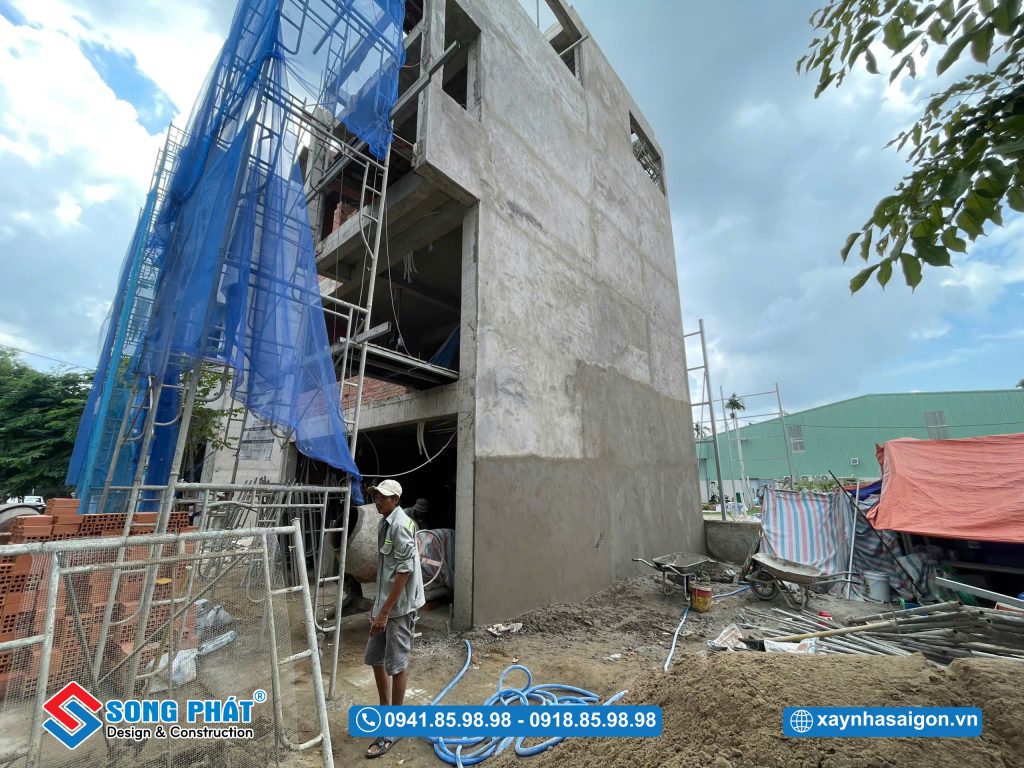 15/07 Hoàn thiện tô vách song phải 