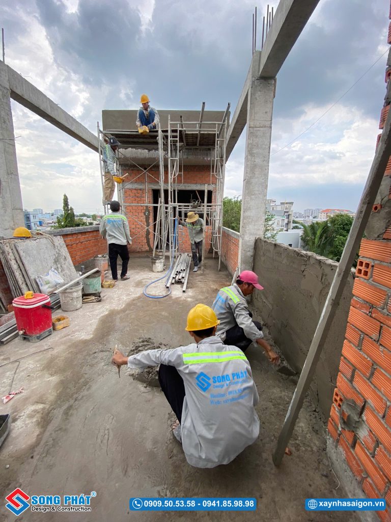 21/02 Tô tường bao sân thượng