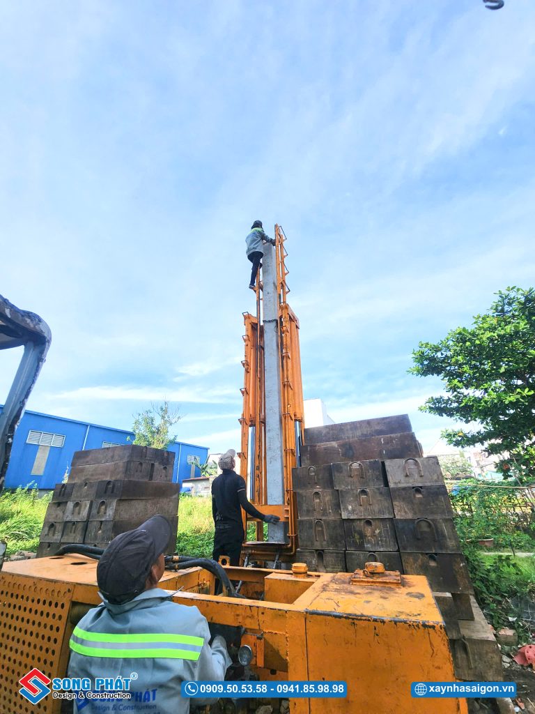 12/03 Ép cọc công trình