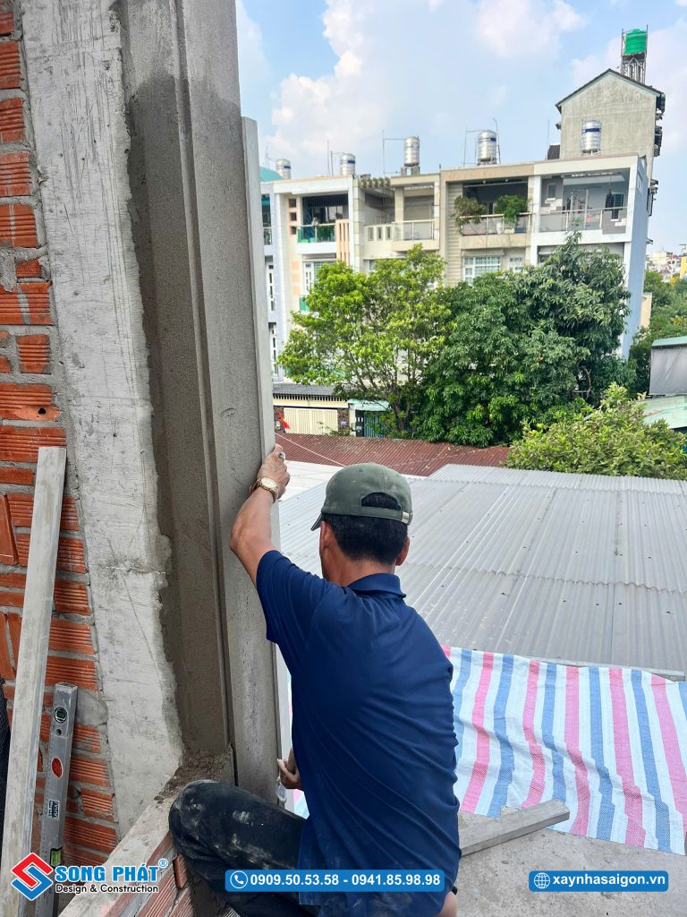 03/05 Thi công tô tường mặt tiền