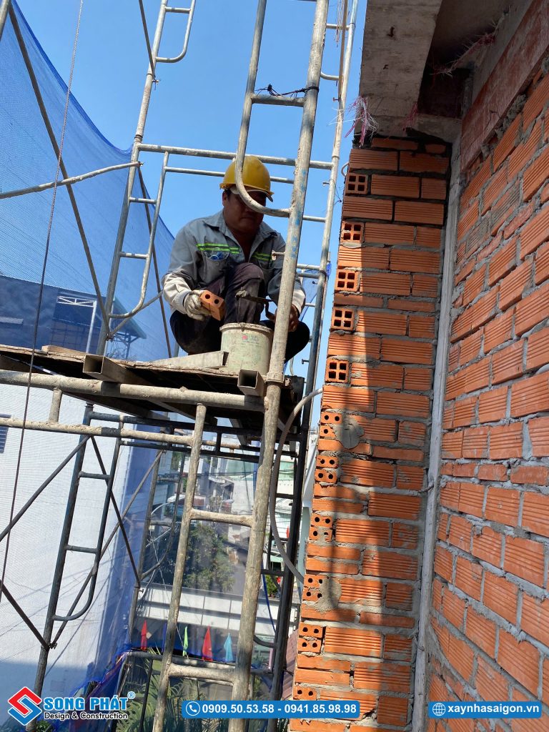 05/04 Xây tường lầu 2