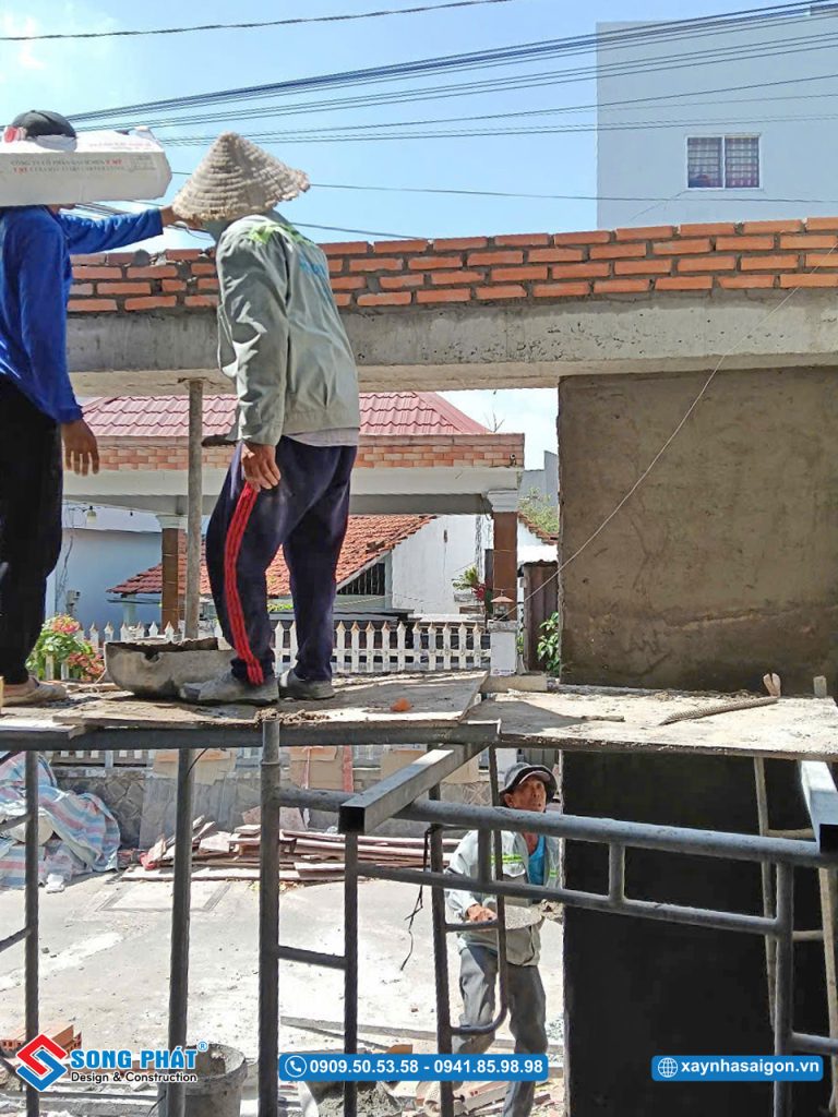 20/04 Tô tường rào, đố cổng