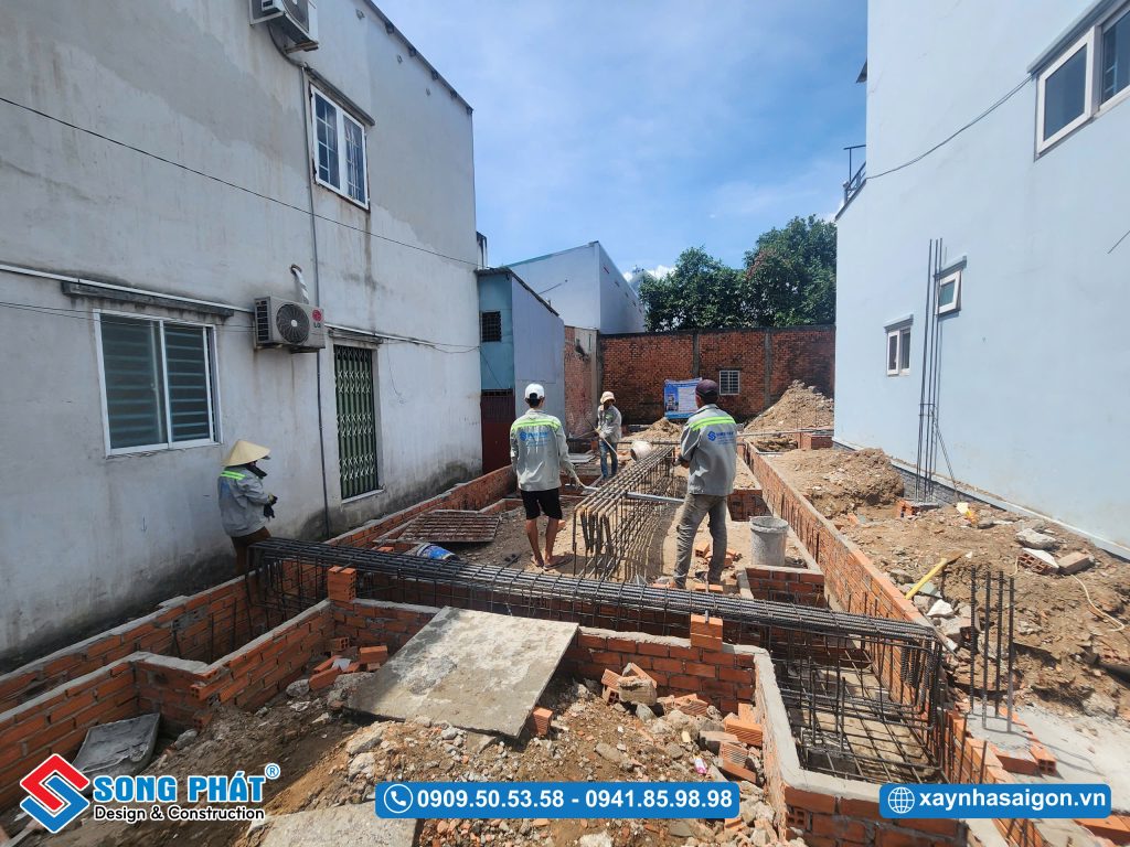 03/04 Gia công lắp đặt thép sàn trệt