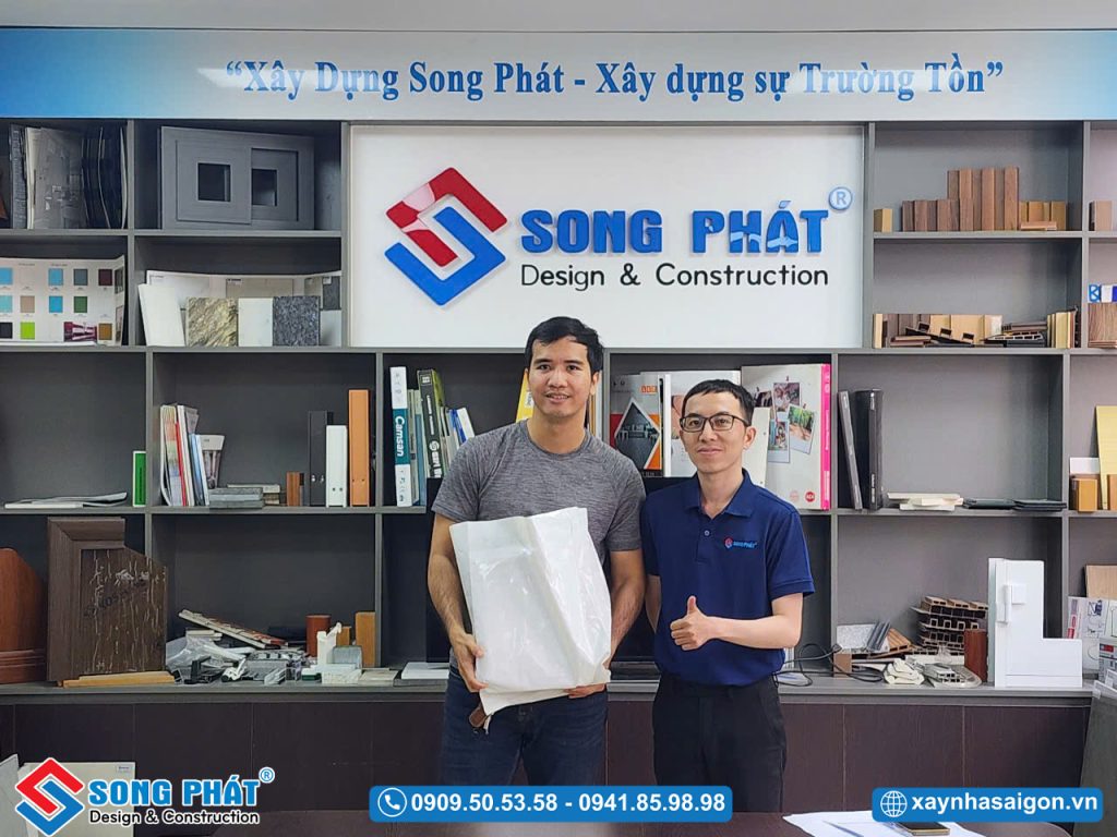 Anh Cương kí hợp đồng thiết kế cùng Song Phát